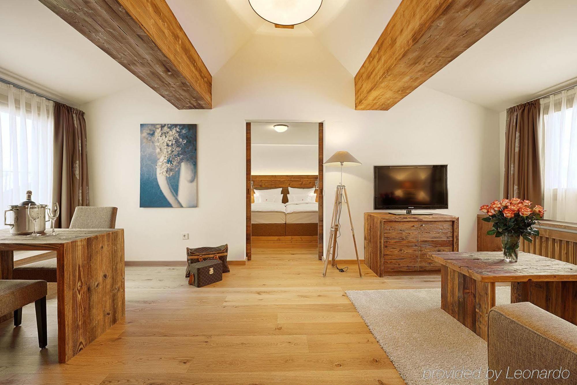 Adler Haeusern Gourmet & Spa Hotel Eksteriør bilde